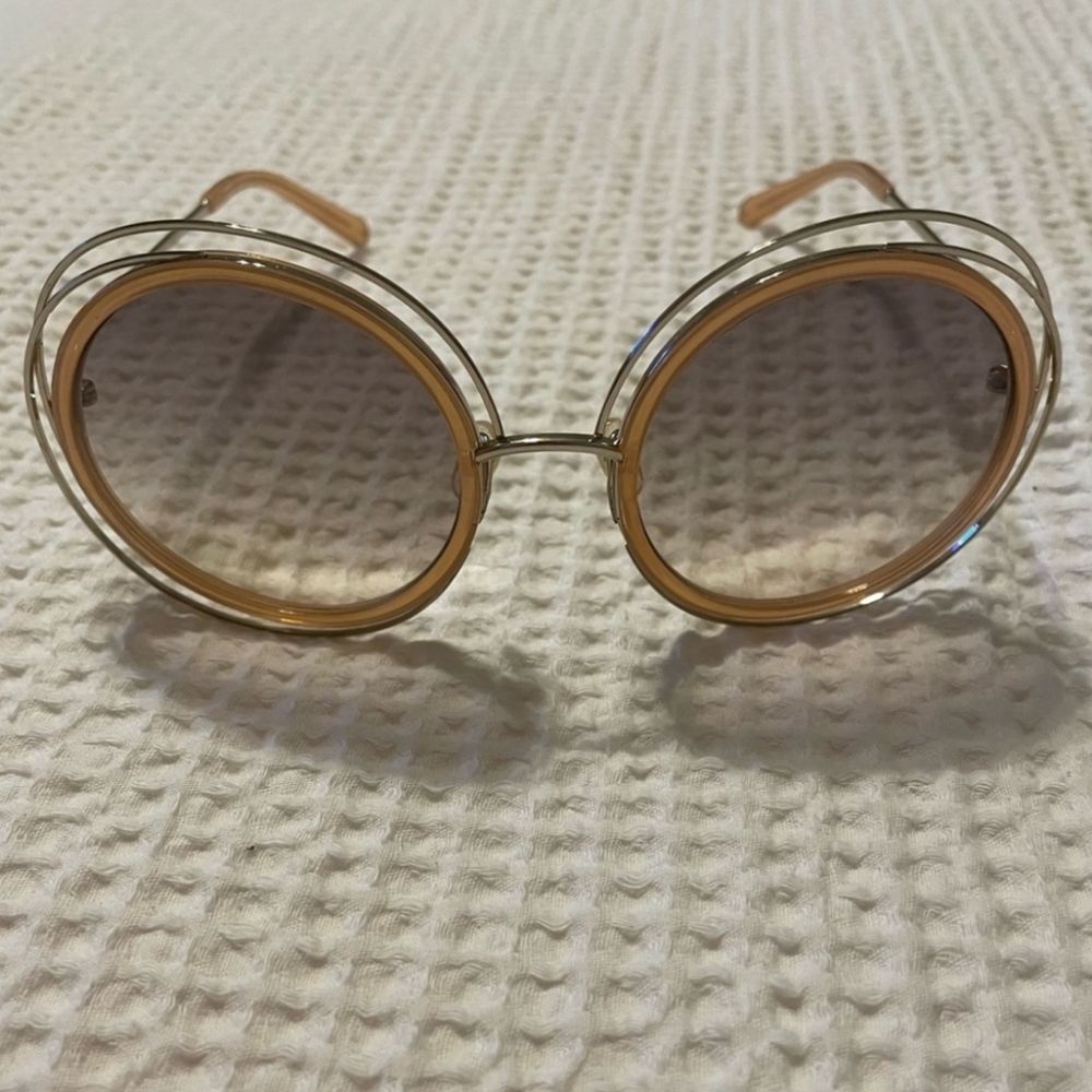Light pink Chloe sunglasses